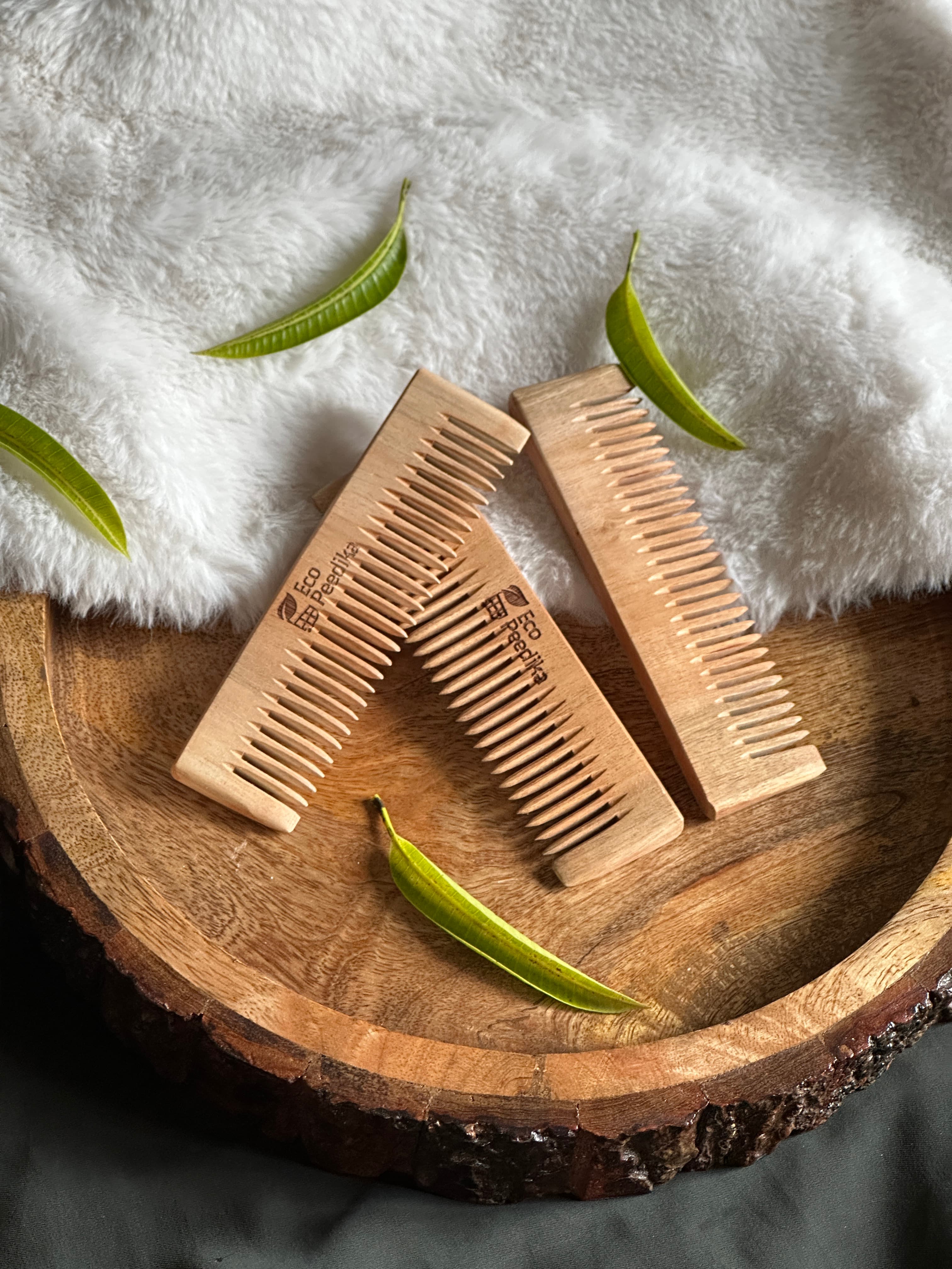 A kit of 8 essential eco-friendly products.